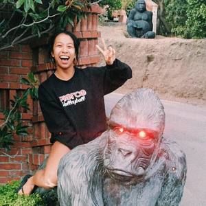 Meet your Posher, Bea